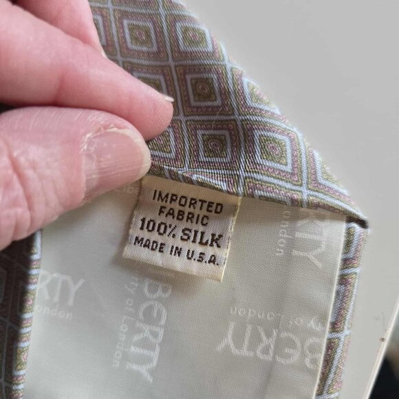 EUC Liberty of London Silk Tie - Picture 2 of 5